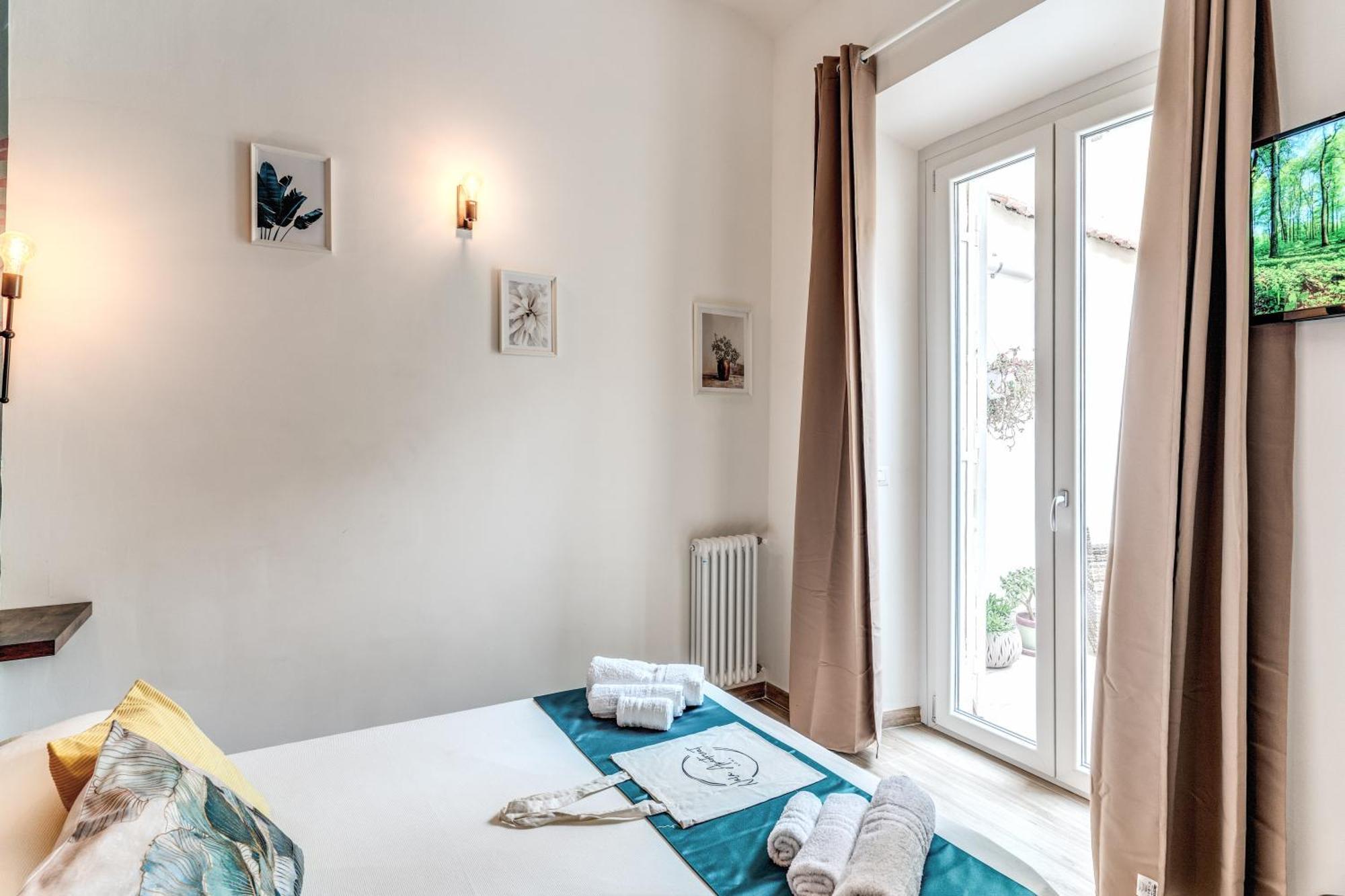 Nala Luxury Apartment With Terrace Рим Екстер'єр фото
