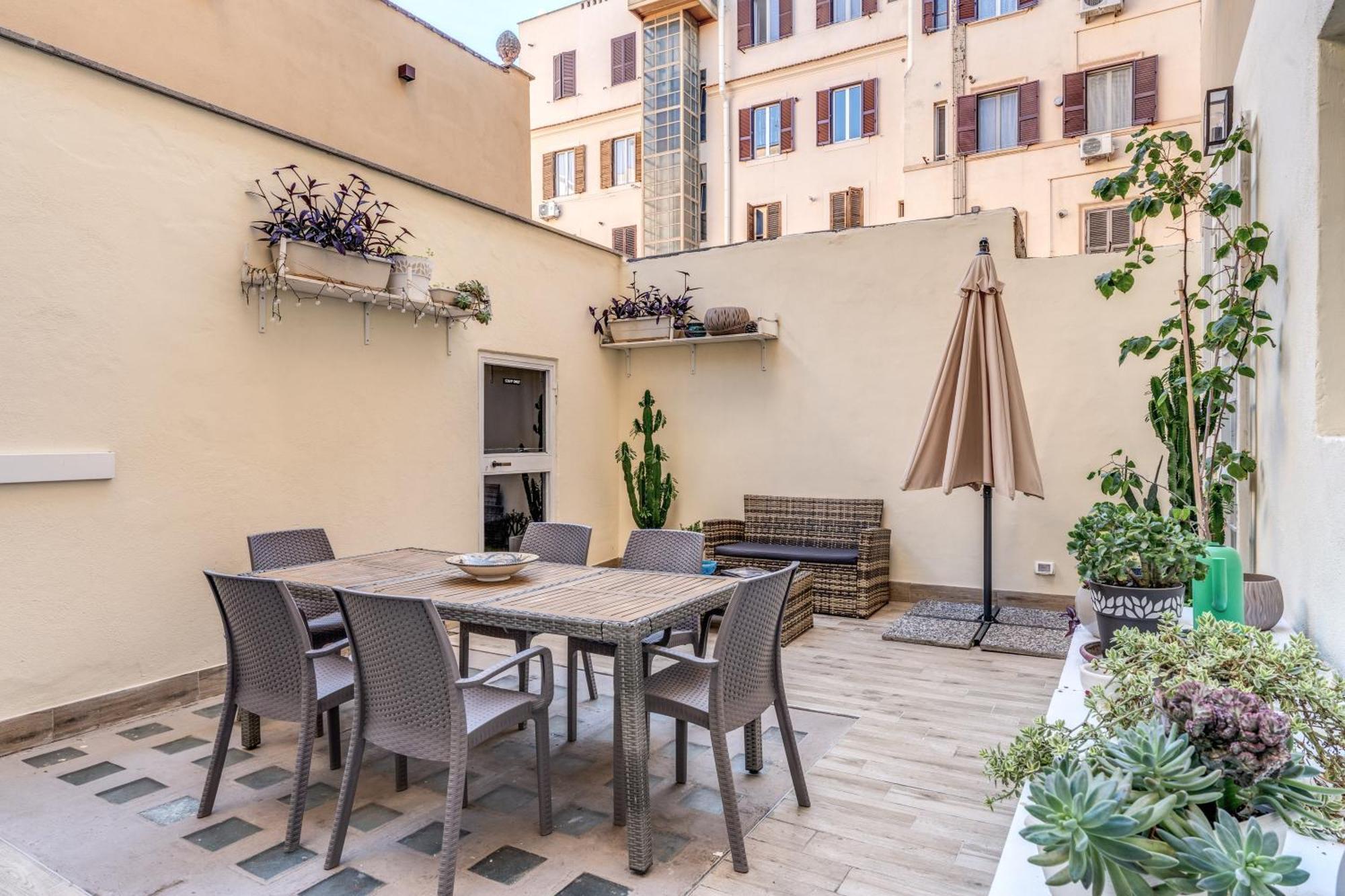 Nala Luxury Apartment With Terrace Рим Екстер'єр фото